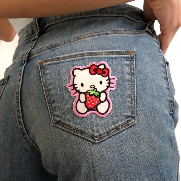 hello kitty patch jeans - Picture 3 of 3